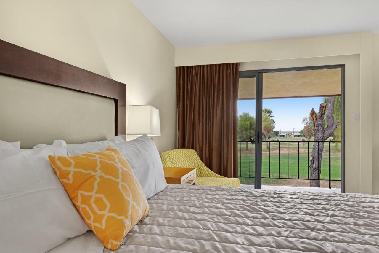 Ramada By Wyndham Holtville Екстер'єр фото